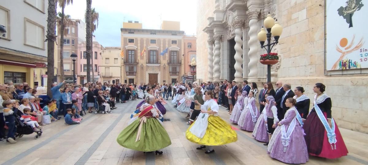 La Sotà protagonizó una representación de bailes tradicionales.