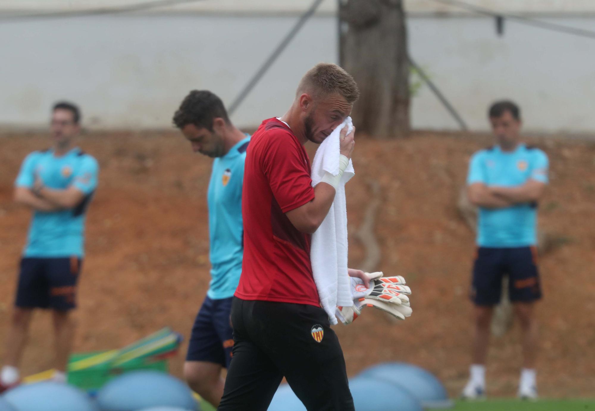 Entrenamiento en dos grupos para el Valencia CF