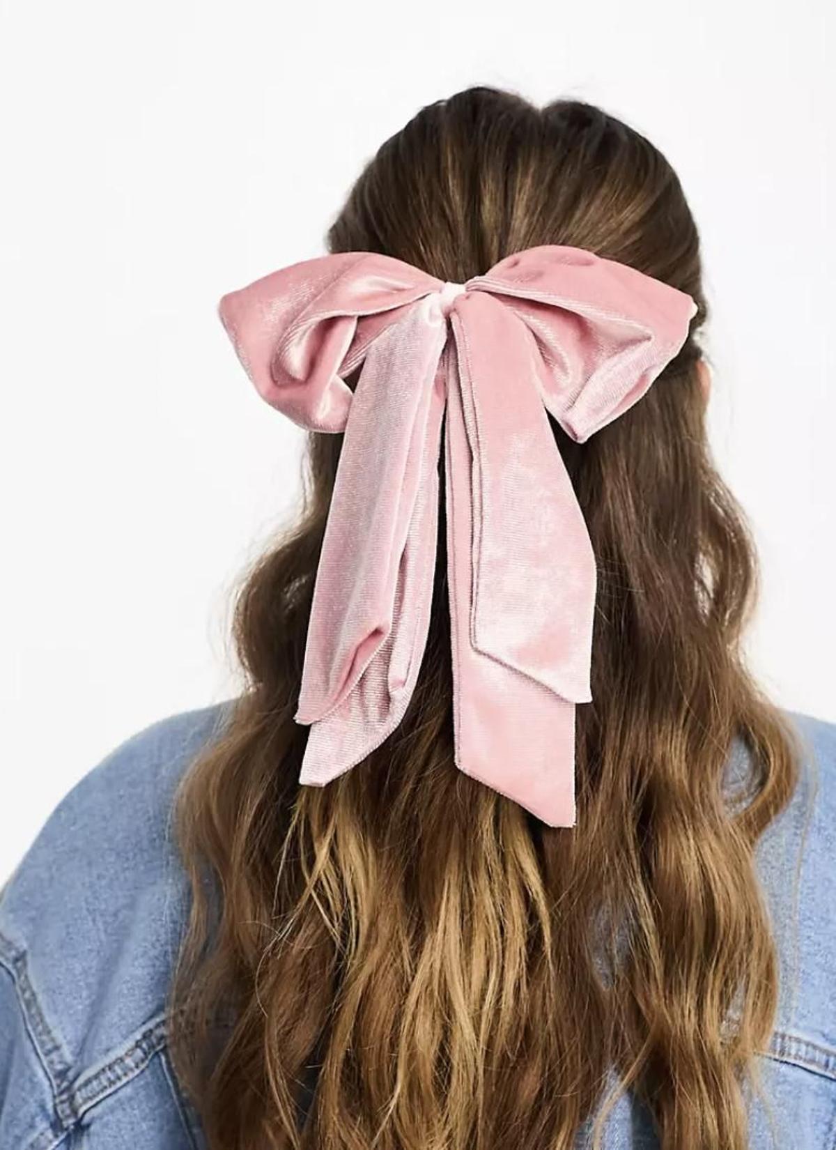 Lazo para el pelo rosa polvoriento de terciopelo de ASOS DESIGN