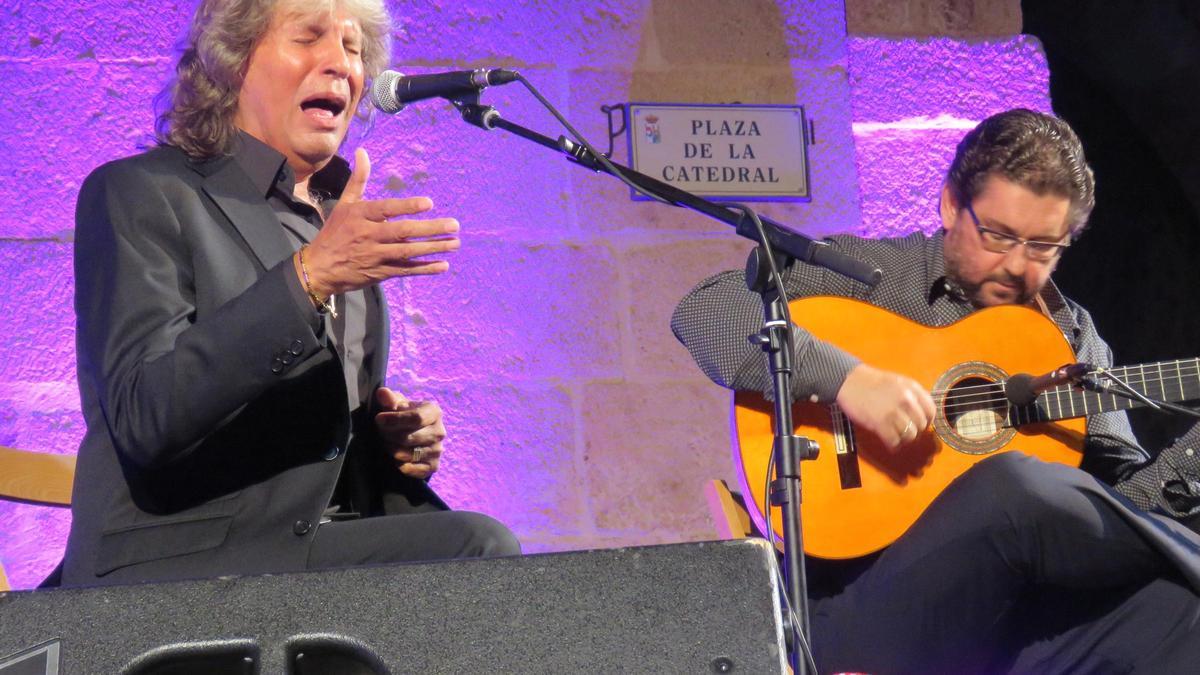 Actuación de José Mercé en el festival de Flameco de Zamora.