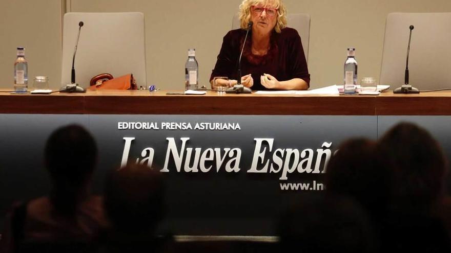 Aurora Fernández Zapico, durante la conferencia impartida ayer.