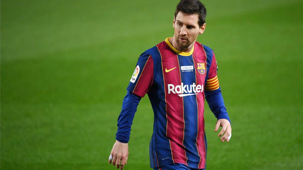Leo Messi, expulsado de la Supercopa por un manotazo a Villalibre