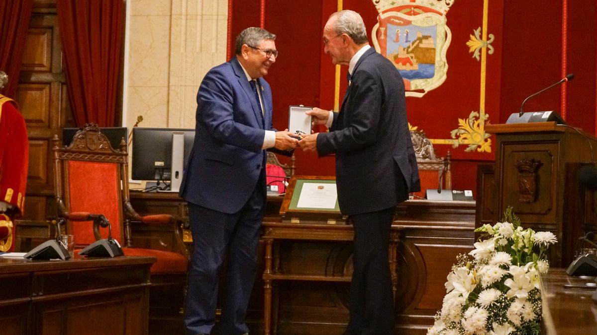 Acto de entrega de la medalla de la ciudad y del título de Hija Adoptiva de Málaga a título póstumo a María Zambrano