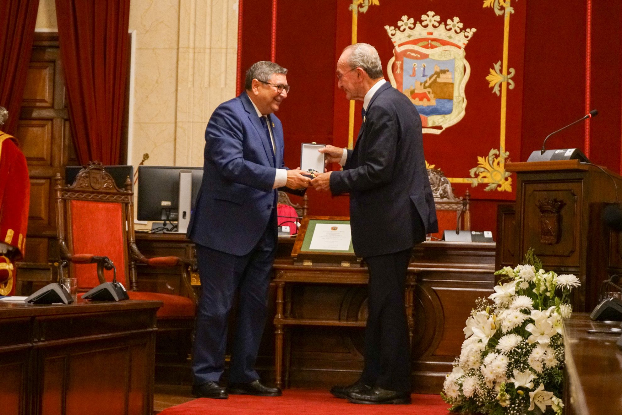 Acto de entrega de la medalla de la ciudad y del título de Hija Adoptiva de Málaga a título póstumo a María Zambrano