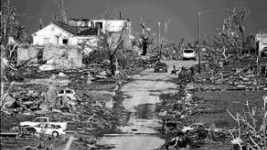 Un devastador tornado causa 116 muertos en Estados Unidos