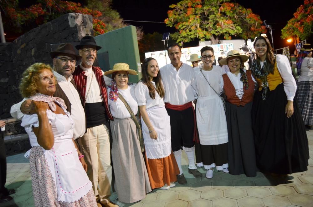 Tabaiba celebró anoche su VIII Baile de Magos