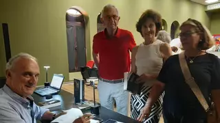 Ignacio Alonso L. Iñarra custodia las historias perdidas de Villaviciosa: "Seguiré escribiendo"