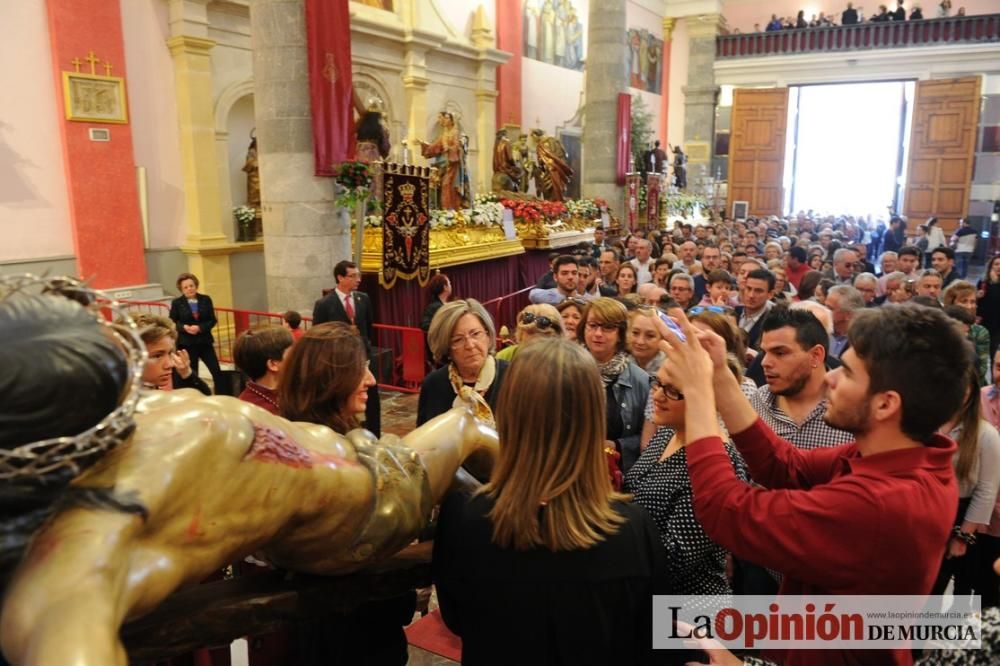 Besapié del Cristo del Perdón en Murcia