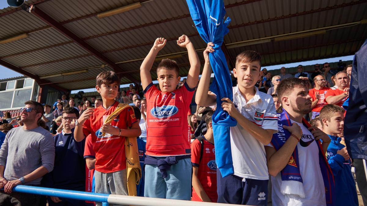 Animación en el Diocesano-Zaragoza disputado en el Municipal arroyano.