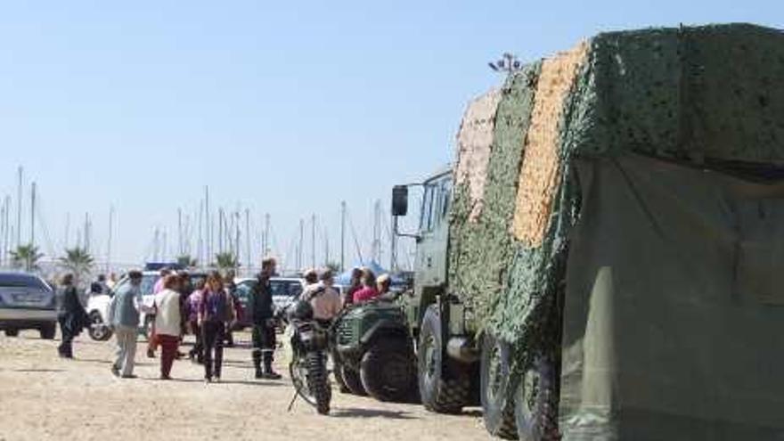 Las exhibiciones marcan los actos de las Fuerzas Armadas