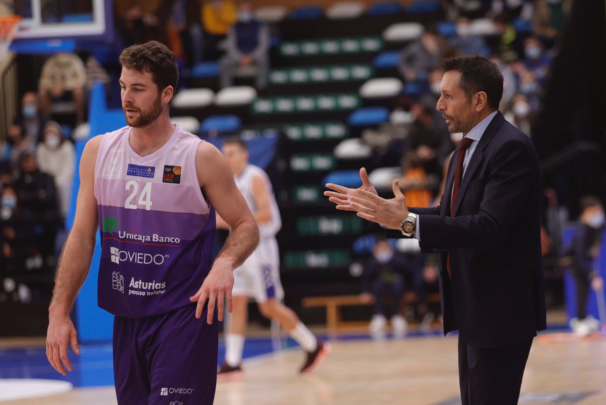 Victoria del Unicaja Banco Oviedo en Pumarín ante el Almansa (85-63)