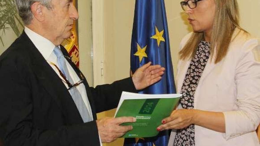 Marín Quemada y Elena Muñoz, ayer, en Madrid.