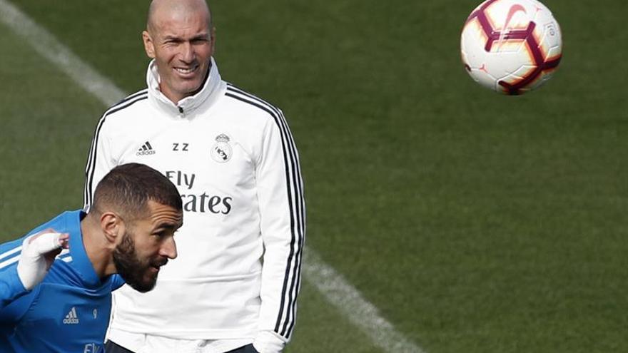 Benzema trabajó al margen del grupo en el entrenamiento