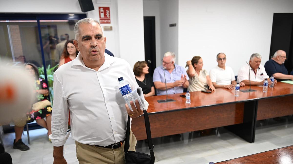 Moción de censura suspendida en San Fulgencio en junio de 2025. En la imagen el alcalde José María Ballester