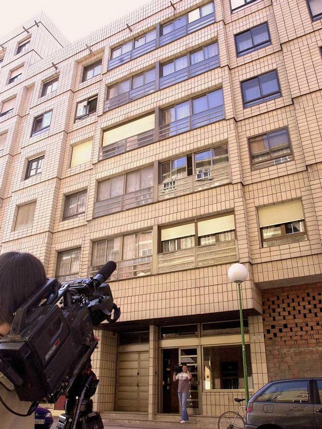 Edificio en Burgos donde se cometió el crimen de la familia