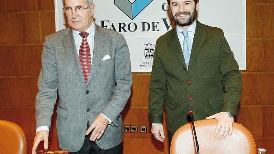 Jorge Fernández-Coppel (derecha) fue presentado por Luis Espada.