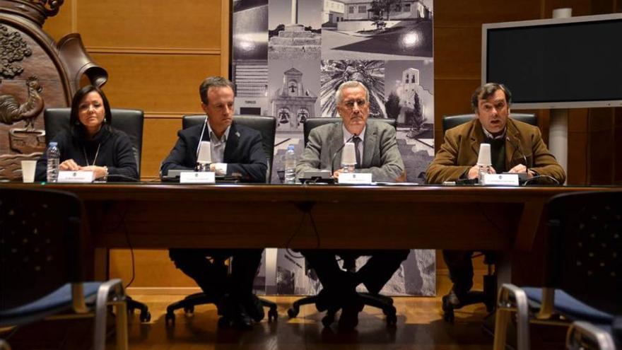 Pablo Carrillo destituye a los cuatro concejales del CDeI