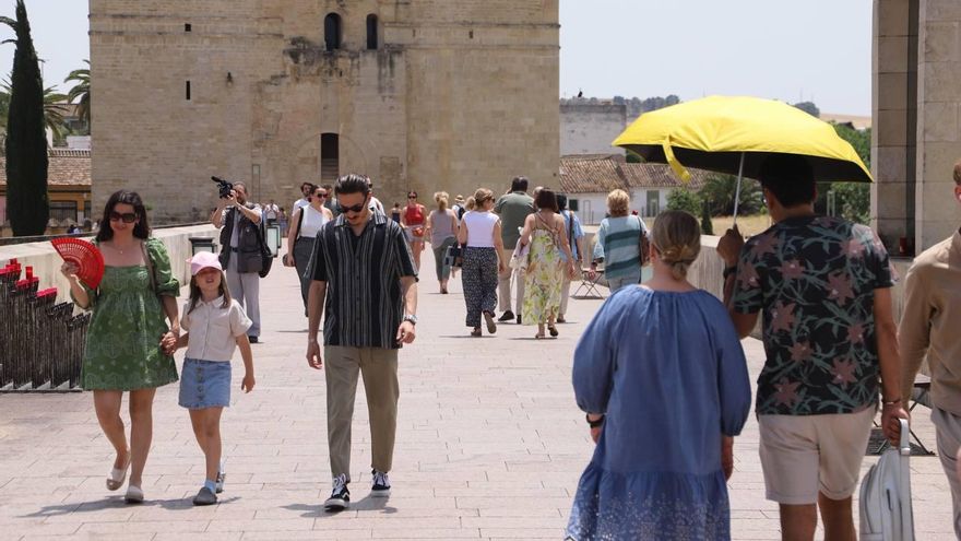 Córdoba entreabre la &#039;puerta del infierno&#039; y atisba sus primeras noches tropicales aún en primavera