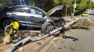 Imagen del accidente de tráfico ocurrido este jueves en Esplugues de Llobregat