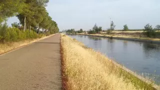 Heridas tres personas en Gargáligas al caer el coche en el que viajaban al canal