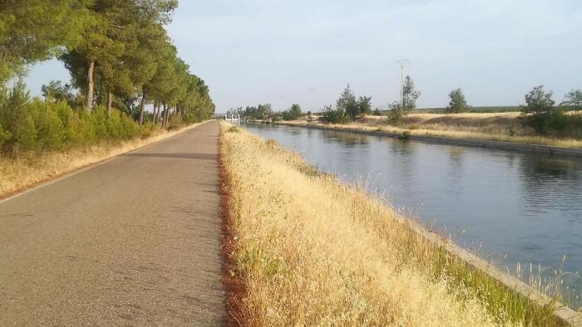 Canal de riego en la zona.
