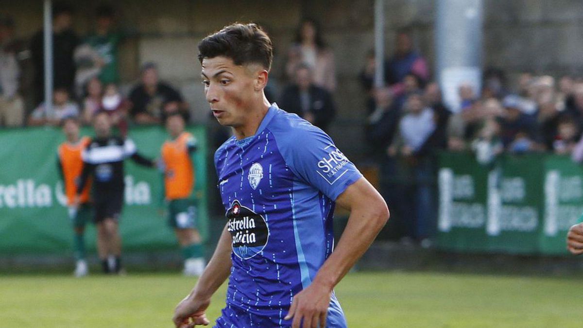 Jairo, en un partido con el Ourense CF.