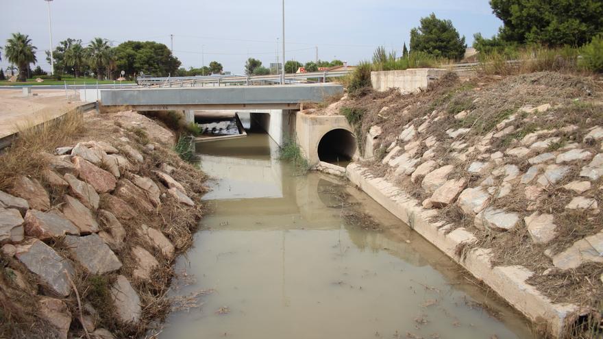 El nuevo canal de drenaje de Los Alcázares ya está listo con el doble de capacidad