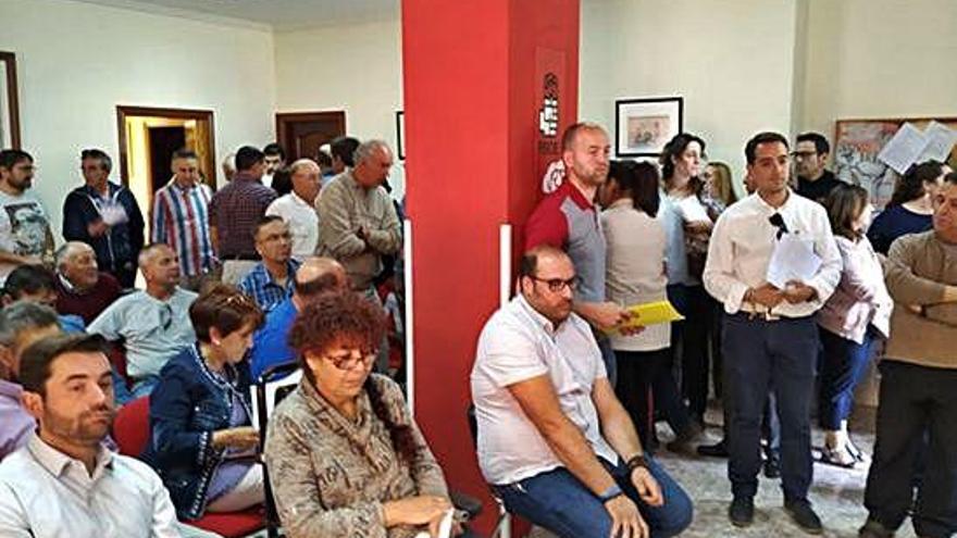 Asamblea celebrada para elegir a los diputados propuestos por la zona.