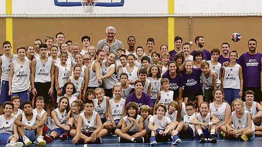 Romay y Patri Cabrera visitan el Tecnicamp