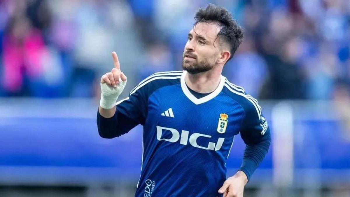 Sebas Moyano, en un encuentro con el Real Oviedo.