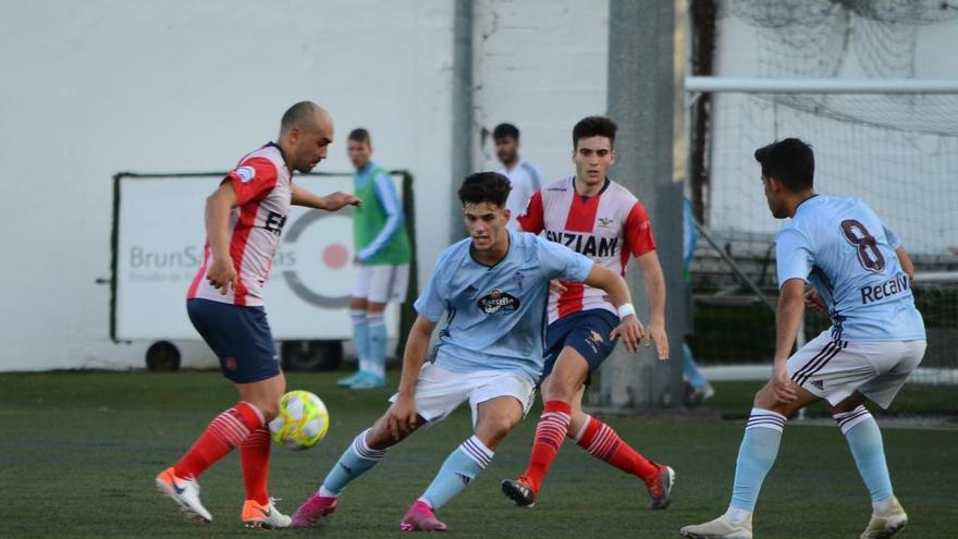 Imagen de un partido de pretemporada del Celta B. // G. Núñez