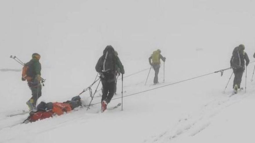 Rescatados dos esquiadores de Sevilla y Valencia en el Pirineo aragonés, pese al cierre perimetral