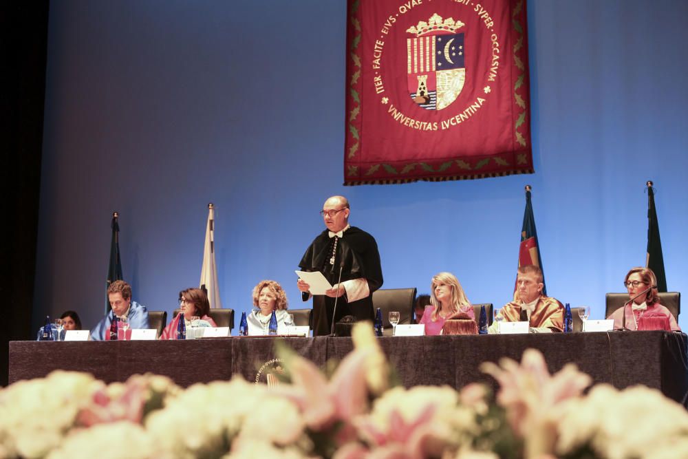 Clausura curso UA y doctora Honoris Causa