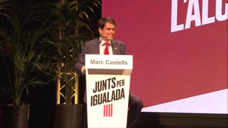 Marc Castells es presenta a Igualada amb els tres presidents i l'Ateneu ple del tot