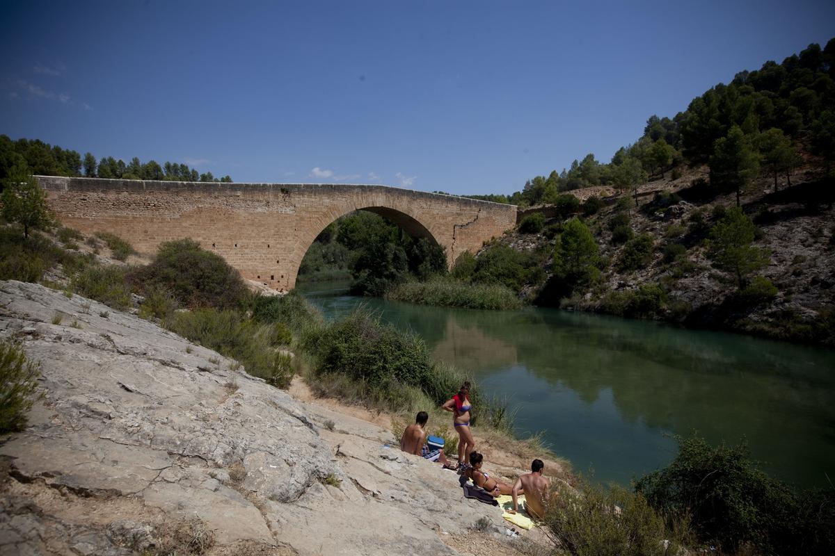 Parque natural de las Hoces del Cabriel. Puente de Vadocañas.