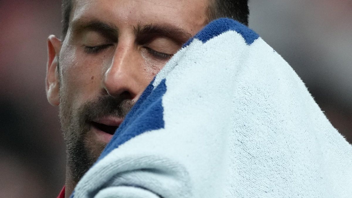 La insistencia de Djokovic en Shanghai: "Solo intentaba mantenerme con vida en la cancha"