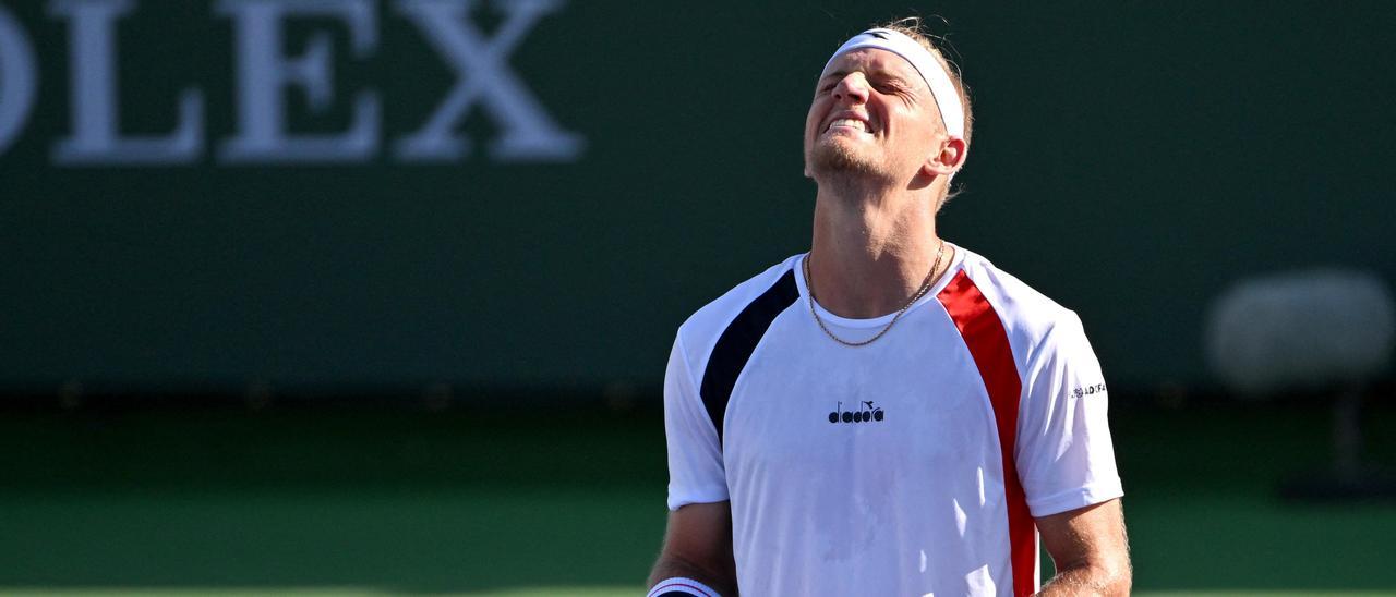 Alejandro Davidovich celebra su victoria ante Karen Khachanov en Indian Wells.