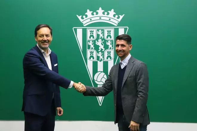 Javi Flores y "la ilusión de ayudar" al Córdoba CF