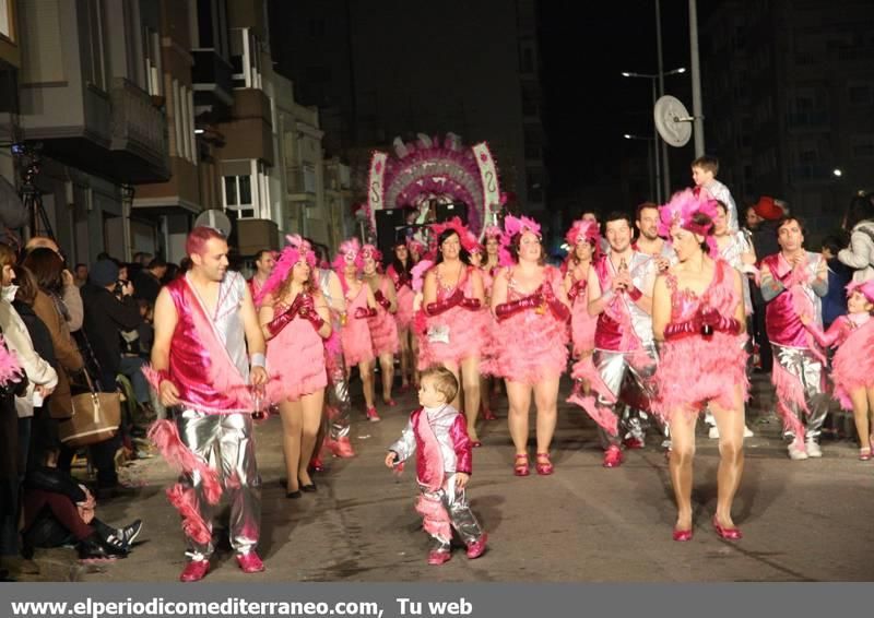 Vinaròs se llena de fiesta en carnaval