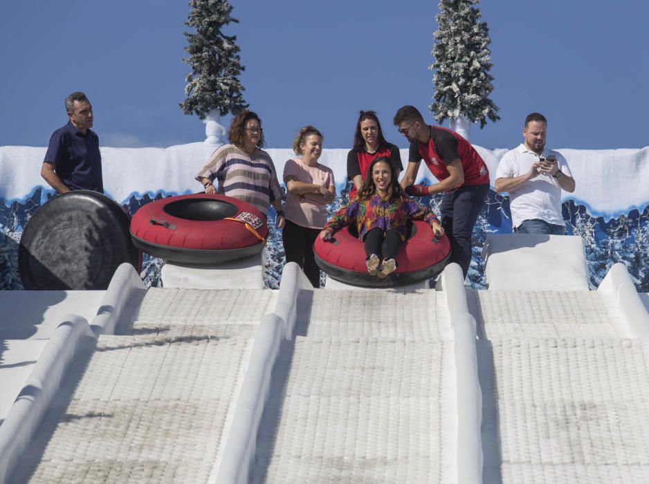 Inauguración del tobogán gigante en Santa Cruz de