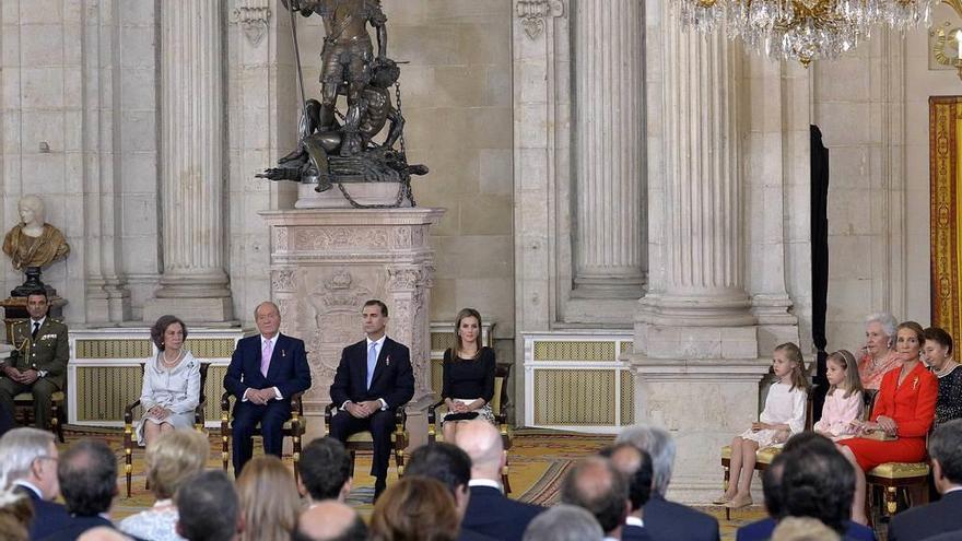 El acto de abdicación de don Juan Carlos I, en el Salón de Columnas.