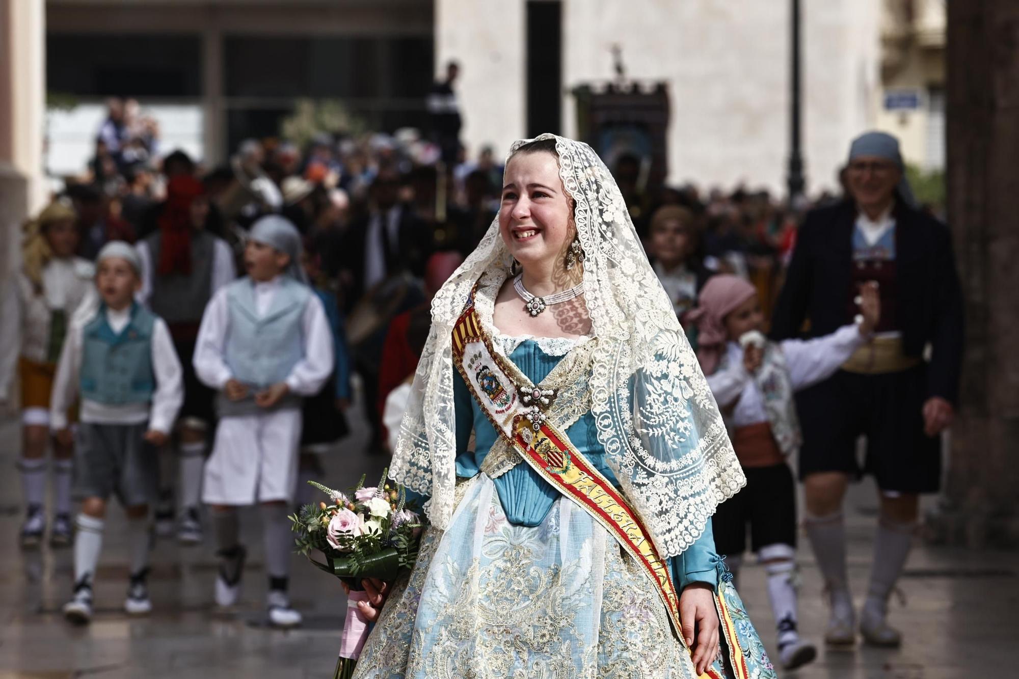 Ofrenda 18 de marzo. Calle de la Paz (16-17 horas)