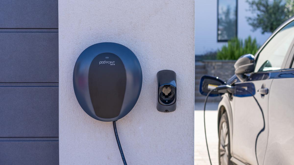 Cargador doméstico para coches enchufables