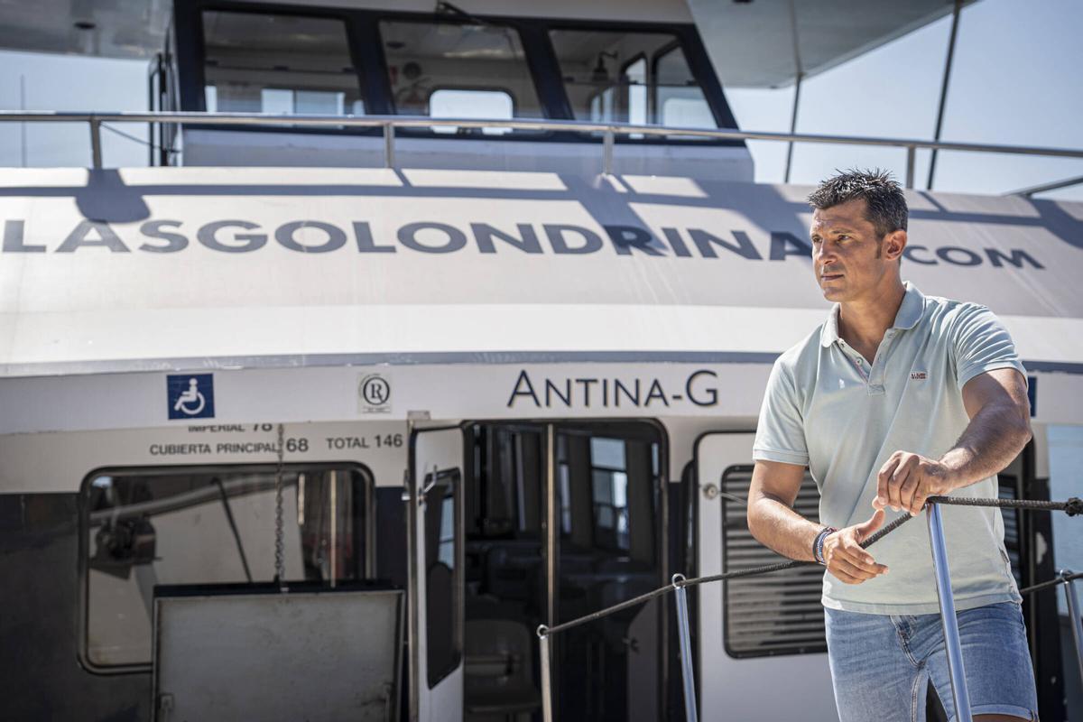 Óscar Arribas, responsable de las golondrinas de Barcelona.