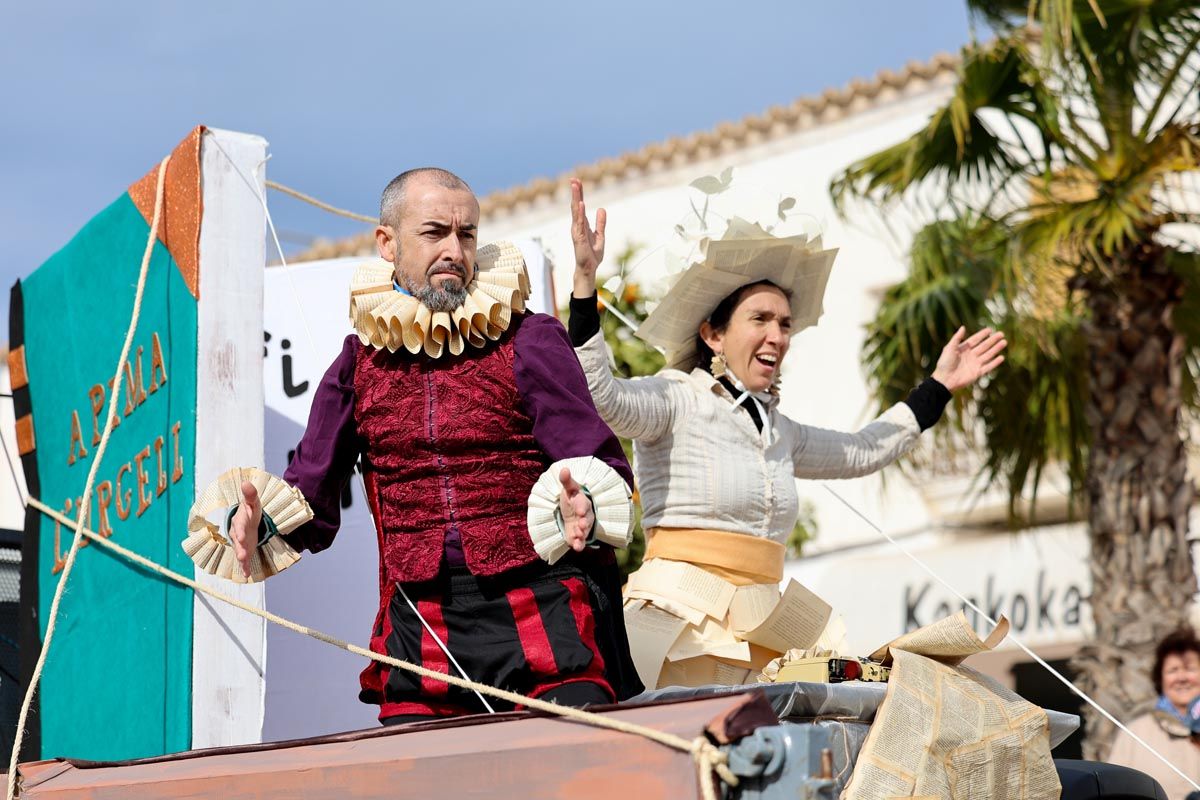 Todas las imágenes de la rúa de carnaval de Sant Josep