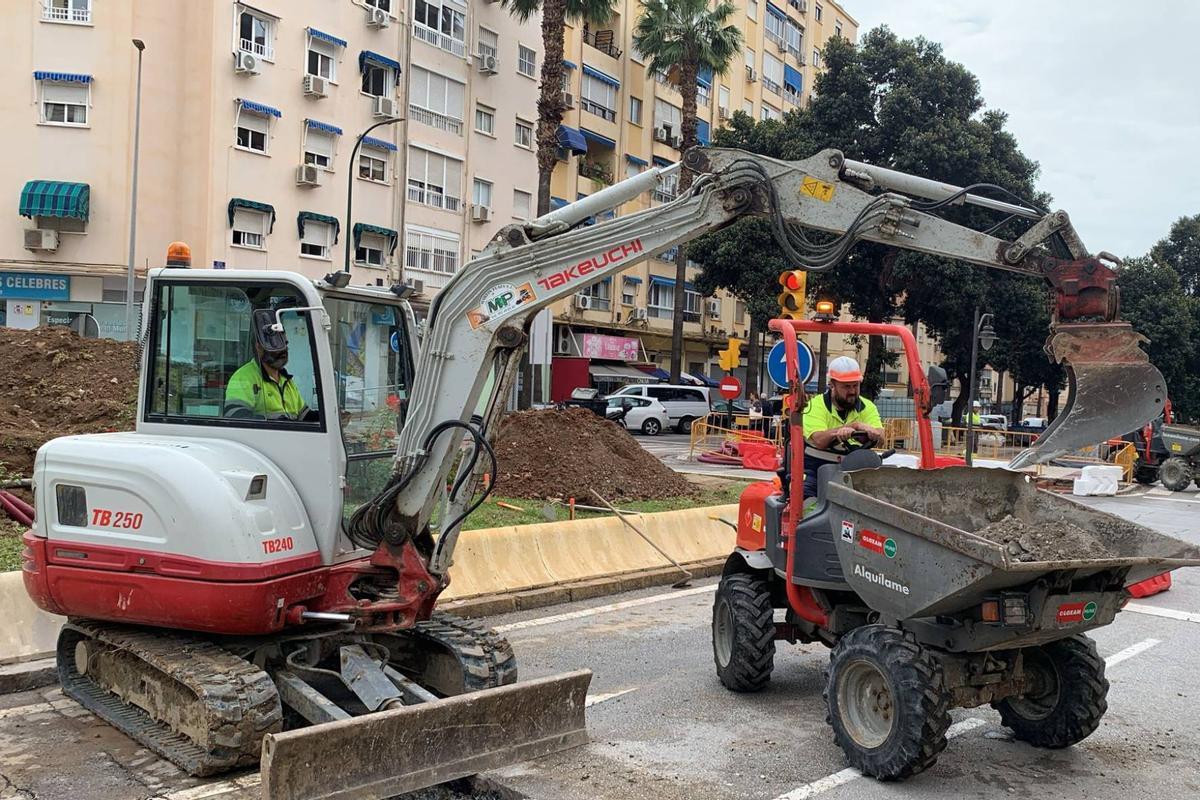 Obras en Las Chapas por la reordenación del tráfico por las obras del metro de Málaga