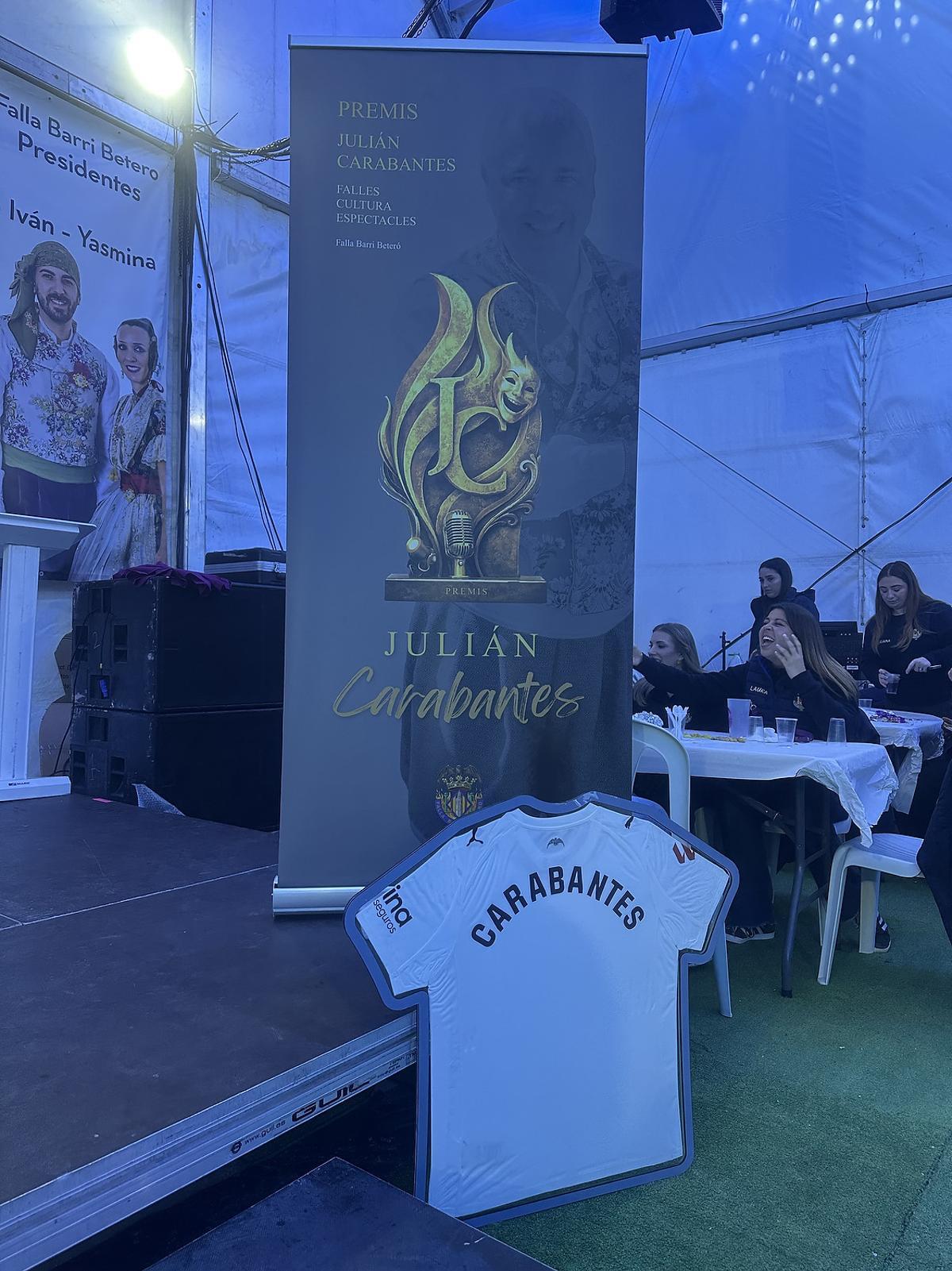 Premio tributo al eterno Carabantes y legado como fallero, valencianista y comunicador
