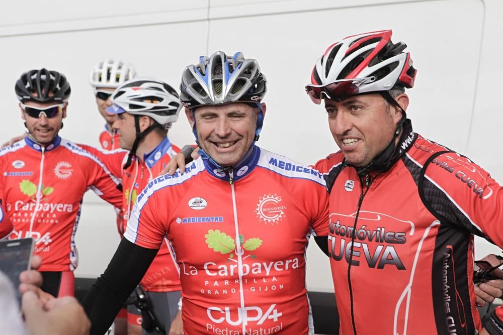 Marcha cicloturista de homenaje a Tony Rominguer en Gijón