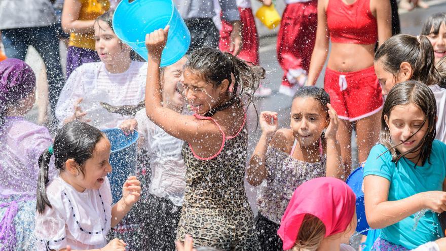 Agenda del fin de semana en Gran Canaria: Lomo Magullo enjuaga los baldes de la Traída del Agua