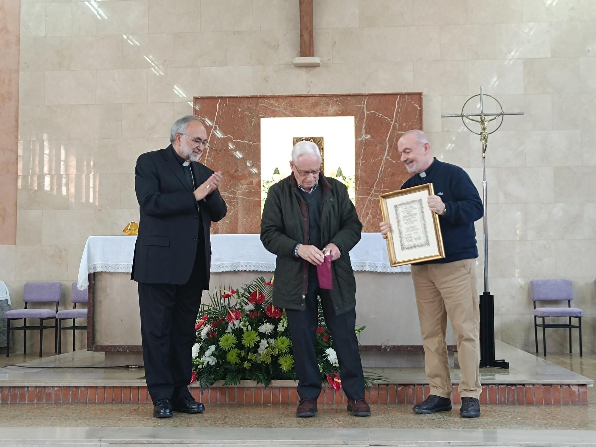 Jesús Sanz Montes entrega los premios "Liborio Colino" en Llanera